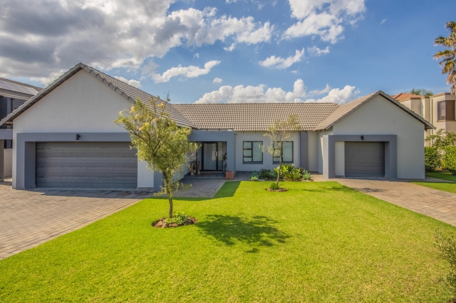 3 Bedroom Property for Sale in WestLake Country Safari Estate North West